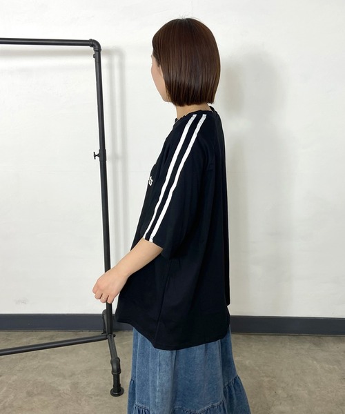 CRB(シーアールビー)の「袖ラインゲームビッグTシャツ(Tシャツ/カットソー・レディース・オフホワイト/グレー/ブラック・F)」の11枚目の写真