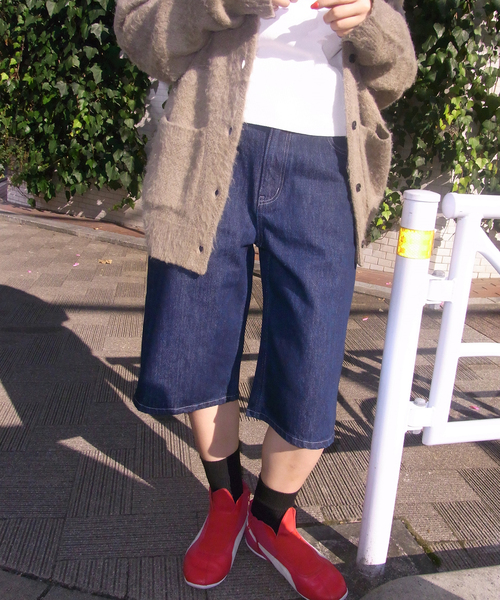 Oriens JOURNAL STANDARD（オリエンス ジャーナルスタンダード）の「《追加》ルーズデニムハーフパンツ（デニムパンツ・レディース・ネイビー/ブルー・38/36）」の21枚目の写真