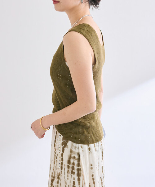 RIVE DROITE（リヴドロワ）の「【à Nice （ア ・ニース）】アイレットニットタンク（ニット/セーター・レディース・ブラック/ベージュ/カーキ・FREE）」の15枚目の写真