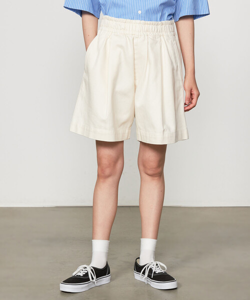 GYMPHLEX(ジムフレックス)の「Gymphlex | ソフトチノ イージーショーツ WOMEN(その他パンツ・レディース・アイボリー/ダークネイビー・14)」の6枚目の写真
