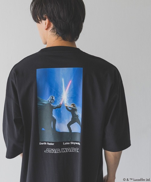 LOWRYS FARM（ローリーズファーム）の「【STAR WARS】Tシャツ　 451781（Tシャツ/カットソー・レディース・ブラック/パープル/グレー/オフホワイト・MEDIUM/LARGE）」の2枚目の写真