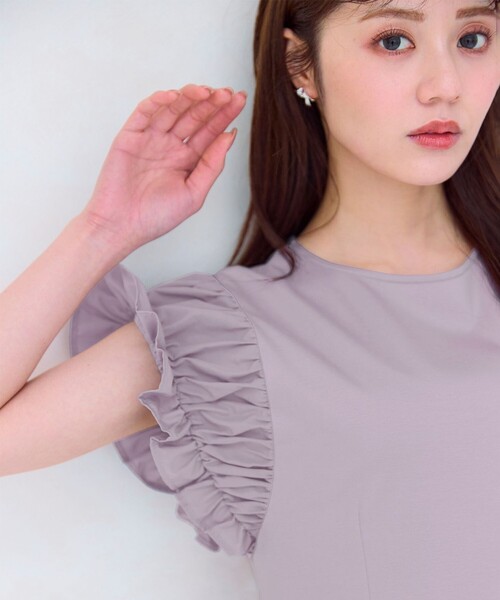 Feroux(フェルゥ)の「【洗える】ドレスシルエット カットソー ワンピース(ワンピース・レディース・サックスブルー系/ブラック系・F)」の4枚目の写真