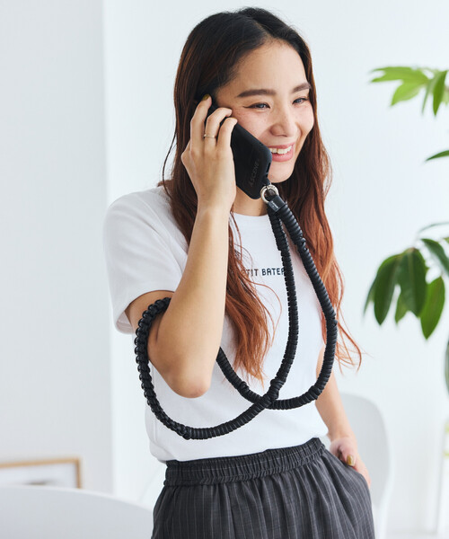 A SCENE(エーシーン)の「A SCENE/エーシーン 別注 DESIGN PARACORD SHOULDER Leather(スマホグッズ・メンズ・ブラック/ベージュ・ONE SIZE)」の11枚目の写真