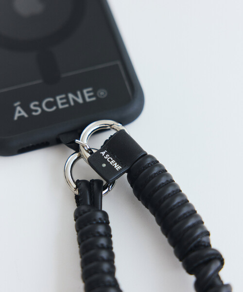 A SCENE(エーシーン)の「A SCENE/エーシーン 別注 DESIGN PARACORD SHOULDER Leather(スマホグッズ・メンズ・ブラック/ベージュ・ONE SIZE)」の14枚目の写真