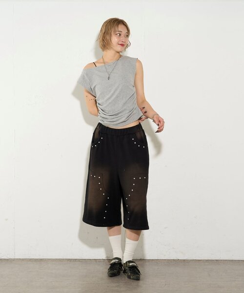 WHO'S WHO gallery（フーズフーギャラリー）の「【5色展開】マルチウェイギャザーオフショルノースリーブ（タンクトップ・レディース・オフホワイト/グレー/ブラック/バーガンディー/ネイビー・FREE）」の19枚目の写真