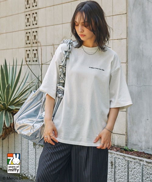 Miffy（ ミッフィー）の「【Miffy】 別注 ミッフィー グラフィック刺繍 半袖Tシャツ（Tシャツ/カットソー・レディース・ホワイト系/ブラック系/ブラック系1/ワイン系/スミクロ/オフホワイト・M/L）」の17枚目の写真