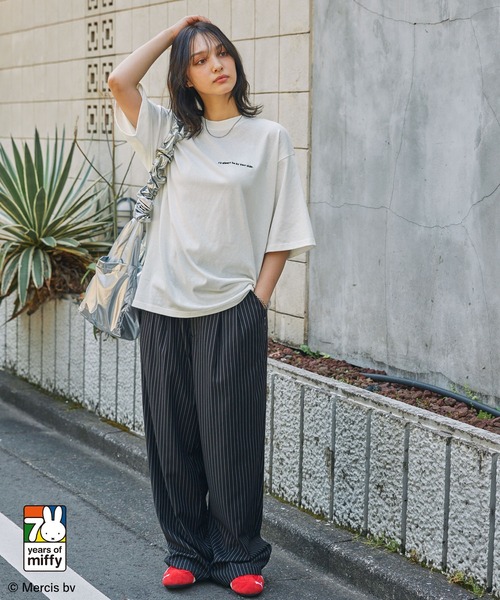 Miffy（ ミッフィー）の「【Miffy】 別注 ミッフィー グラフィック刺繍 半袖Tシャツ（Tシャツ/カットソー・レディース・ホワイト系/ブラック系/ブラック系1/ワイン系/スミクロ/オフホワイト・M/L）」の20枚目の写真