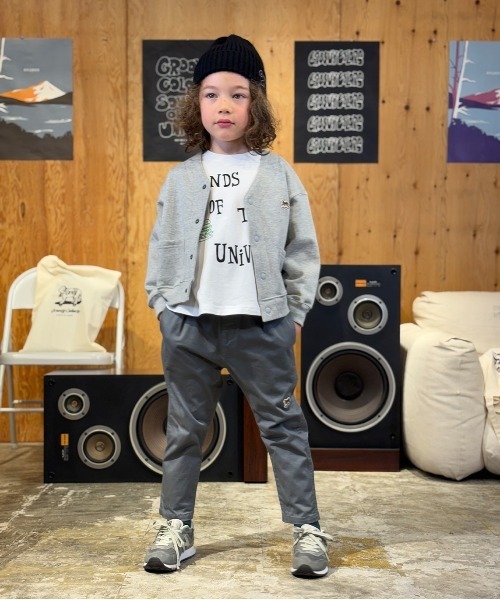GROOVY COLORS(グルービーカラーズ)の「GRS SKATE DOG Sweat Cardigan(スウェット・キッズ・グレー・125/115)」の2枚目の写真