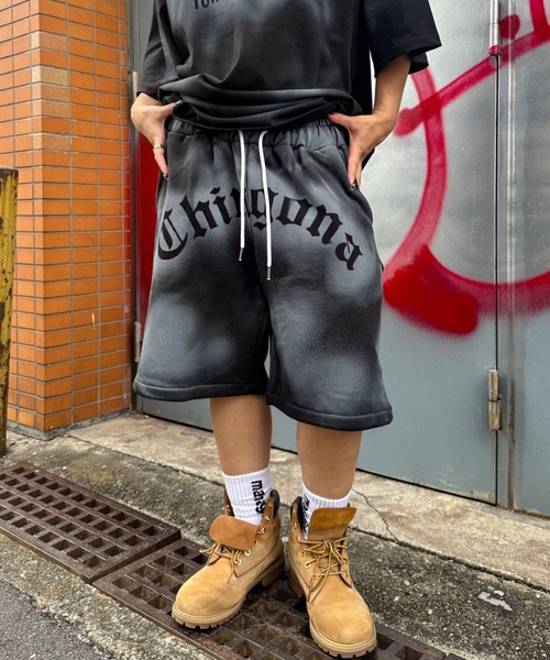 Agem 白 パッチ入り ストリートパンツ Agem 白 パッチ入り ストリートパンツ（パッチワークファー