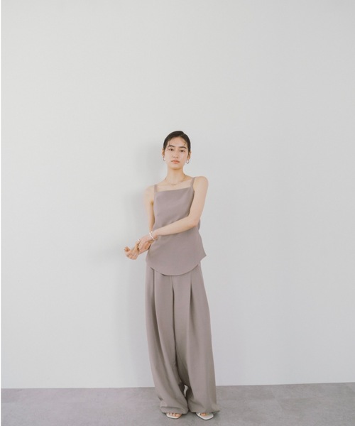 DRWCYS(ドロシーズ)の「バックディテールキャミトップス(キャミソール・レディース・ブラック/ベージュ・FREE)」の11枚目の写真