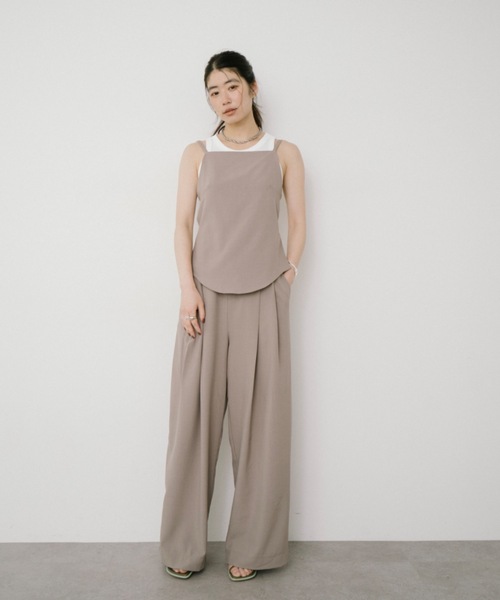 DRWCYS(ドロシーズ)の「バックディテールキャミトップス(キャミソール・レディース・ブラック/ベージュ・FREE)」の3枚目の写真