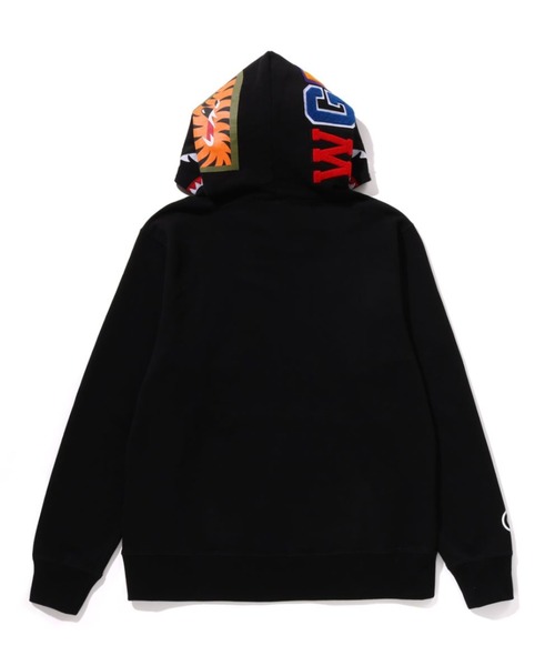 SHARK PULLOVER HOODIE（パーカー）｜A BATHING APE（アベイシング
