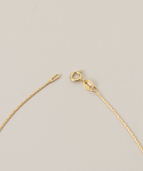 La TOTALITE（ラトータリテ）の「LES BONBON/ル ボンボン aura square tiny ネックレス（ネックレス・レディース・イエロー/パープル・FREE）」の5枚目の写真