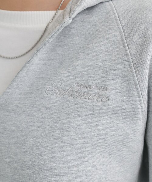 ユニセックス】ワンポイント刺繍スウェットドロストフーディ（パーカー