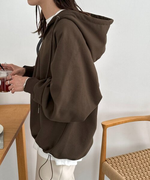 ユニセックス】ワンポイント刺繍スウェットドロストフーディ（パーカー