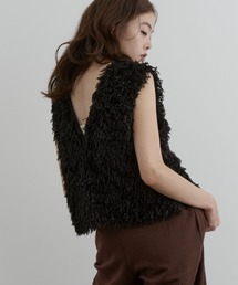 ブラックコムデギャルソン　ファーベスト BLACK COMME des GARCONS(ブラックコムデギャルソン) バック刺繍