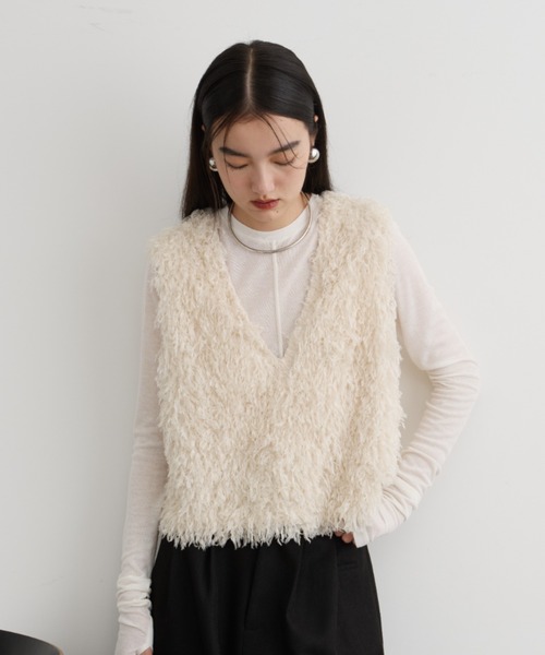 DFFUR.（ディフル）の「ルーズフィット2WAYファーベスト（ベスト