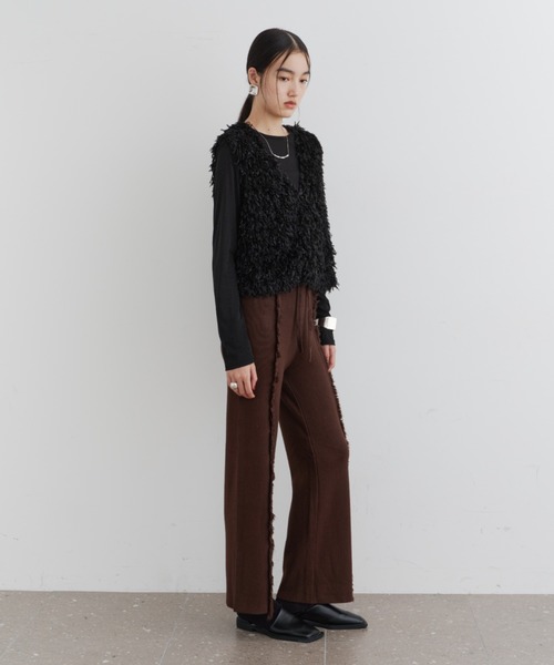 DFFUR.（ディフル）の「ルーズフィット2WAYファーベスト（ベスト・レディース・ブラック/アイボリー/ブラウン・FREE）」の10枚目の写真