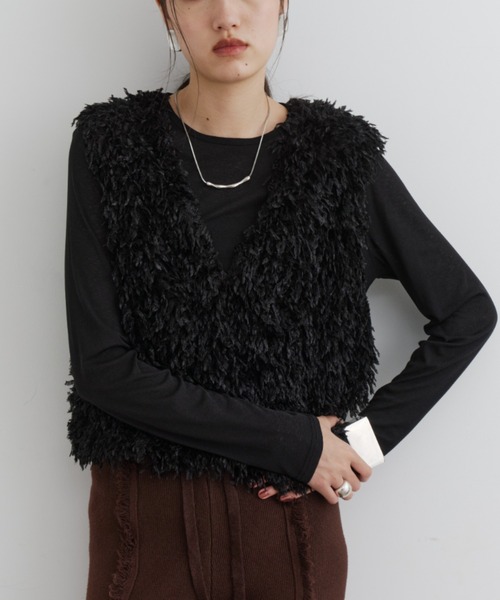 DFFUR.（ディフル）の「ルーズフィット2WAYファーベスト（ベスト・レディース・ブラック/アイボリー/ブラウン・FREE）」の6枚目の写真