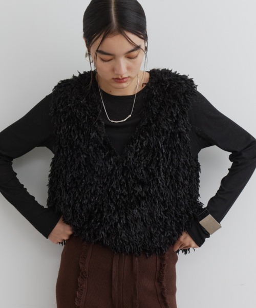 DFFUR.（ディフル）の「ルーズフィット2WAYファーベスト（ベスト・レディース・ブラック/アイボリー/ブラウン・FREE）」の5枚目の写真