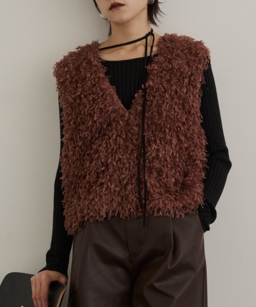 DFFUR.（ディフル）の「ルーズフィット2WAYファーベスト（ベスト・レディース・ブラック/アイボリー/ブラウン・FREE）」の22枚目の写真