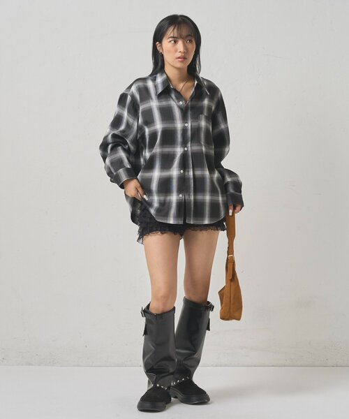 WHO'S WHO gallery（フーズフーギャラリー）の「KOOKYNオンブレチェックシャツ（シャツ/ブラウス・メンズ・ブラック/ネイビー・LARGE/MEDIUM）」の17枚目の写真