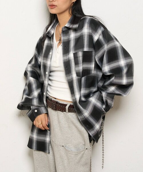 WHO'S WHO gallery（フーズフーギャラリー）の「KOOKYNオンブレチェックシャツ（シャツ/ブラウス・メンズ・ブラック/ネイビー・LARGE/MEDIUM）」の14枚目の写真