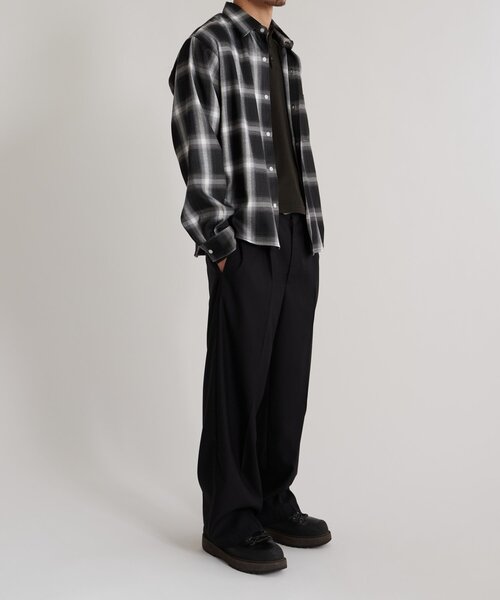 WHO'S WHO gallery（フーズフーギャラリー）の「KOOKYNオンブレチェックシャツ（シャツ/ブラウス・メンズ・ブラック/ネイビー・LARGE/MEDIUM）」の20枚目の写真