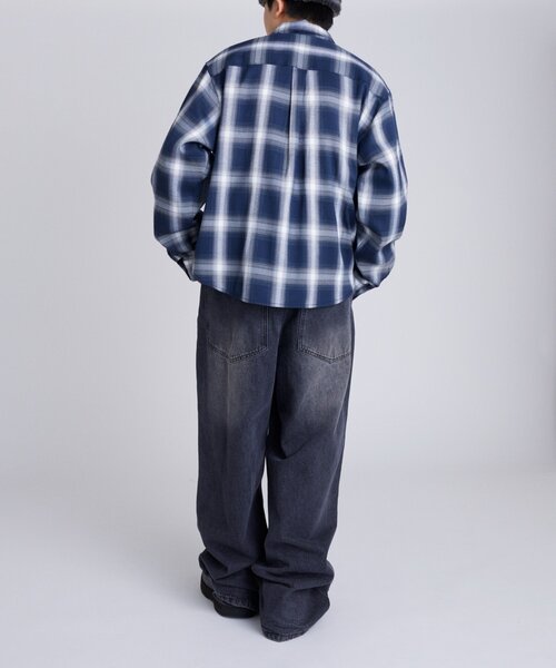 WHO'S WHO gallery（フーズフーギャラリー）の「KOOKYNオンブレチェックシャツ（シャツ/ブラウス・メンズ・ブラック/ネイビー・LARGE/MEDIUM）」の8枚目の写真