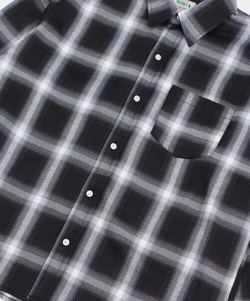 WHO'S WHO gallery（フーズフーギャラリー）の「KOOKYNオンブレチェックシャツ（シャツ/ブラウス・メンズ・ブラック/ネイビー・LARGE/MEDIUM）」の3枚目の写真