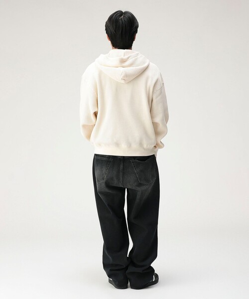 BEAMS T（ビームスティー）の「BEAMS T / Waffle Full Zip Hoodie  ワッフル フル ジップ フーディー（パーカー・メンズ・ブラック/ナチュラル・XL/L/M/S）」の6枚目の写真