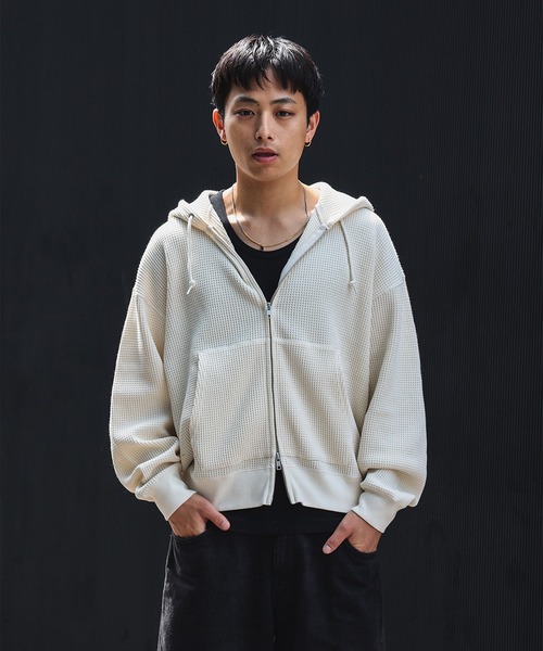 BEAMS T（ビームスティー）の「BEAMS T / Waffle Full Zip Hoodie  ワッフル フル ジップ フーディー（パーカー・メンズ・ブラック/ナチュラル・XL/L/M/S）」の19枚目の写真