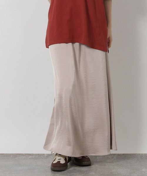 LAKOLE（ラコレ）の「サテンスカート / 582560（スカート・レディース・グレイッシュベージュ/ブラウン/チャコール・LARGE/MEDIUM）」の21枚目の写真