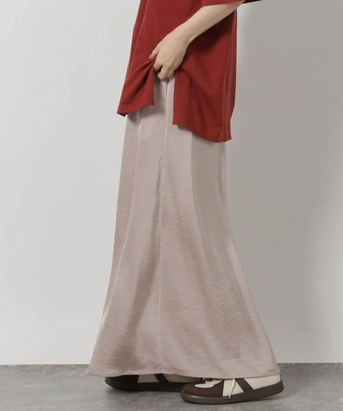 LAKOLE（ラコレ）の「サテンスカート / 582560（スカート・レディース・グレイッシュベージュ/ブラウン/チャコール・LARGE/MEDIUM）」の22枚目の写真