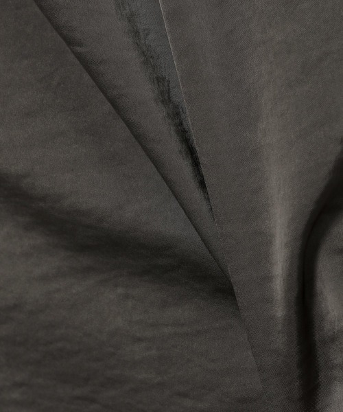 LAKOLE（ラコレ）の「サテンスカート / 582560（スカート・レディース・グレイッシュベージュ/ブラウン/チャコール・LARGE/MEDIUM）」の11枚目の写真