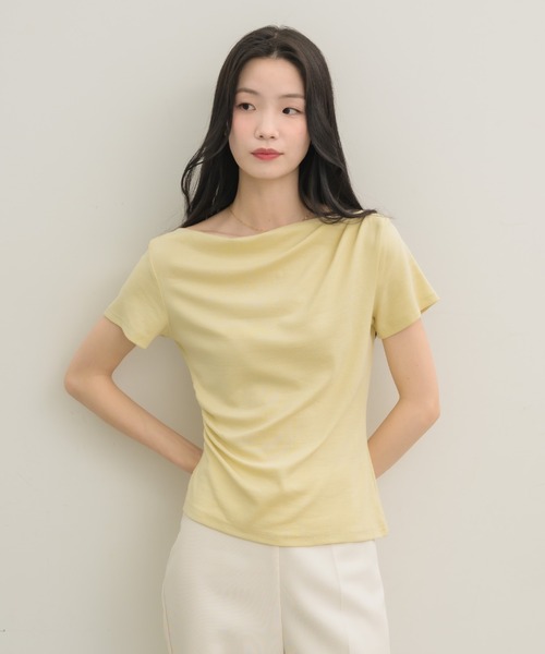 NEUNA（ヌナ）の「ワンショルハーフスリーブトップス（Tシャツ/カットソー・レディース・ベージュ/ブラック/オフホワイト/イエロー・FREE）」の4枚目の写真