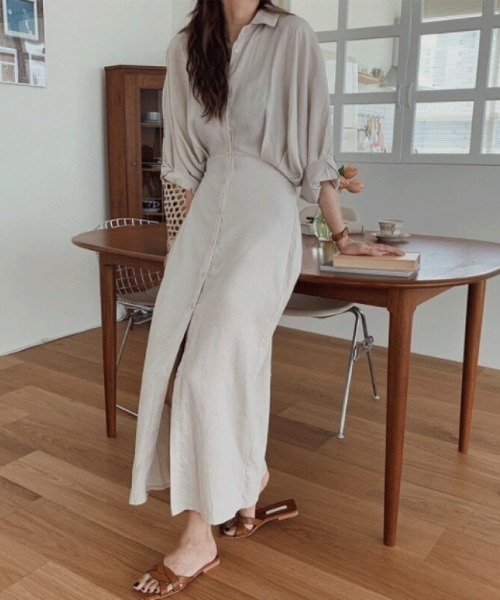 cammie(キャミー)の「ドルマンシャツワンピース(シャツワンピース・レディース・アイボリー/ブラック・M/L)」の1枚目の写真