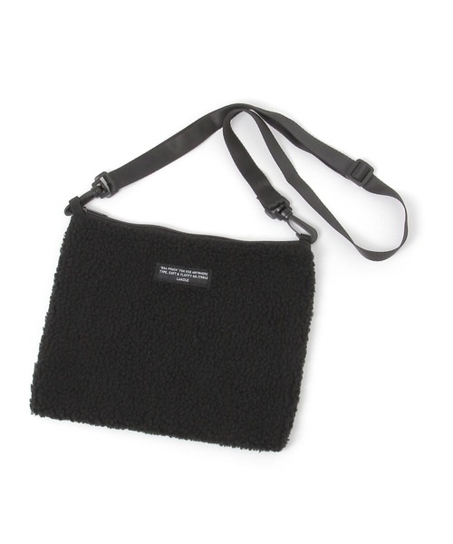 LAKOLE(ラコレ)の「ボアサコッシュ / 580655(ショルダーバッグ・レディース・ブラック/ホワイト・FREE)」の2枚目の写真