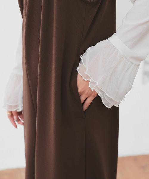 Honeys（ハニーズ）の「【イージーケア】肩フリルオールインワン（サロペット/オーバーオール・レディース・チャコール/ブラウン/ブラック・L/LL/M/S）」の16枚目の写真