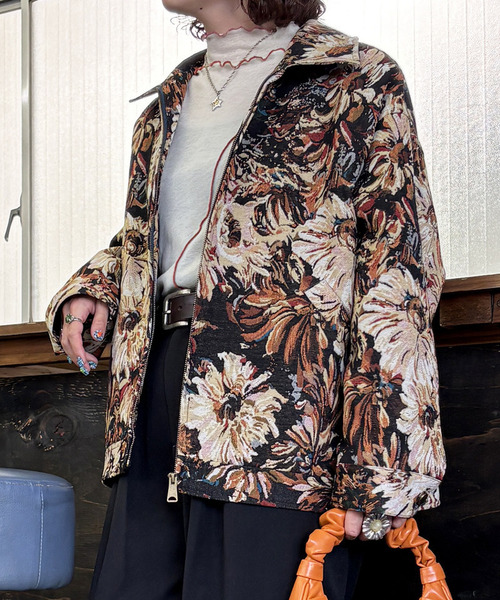 DOUBLE NAME（ダブルネーム）の「レトロフラワー ゴブランブルゾン（カーディガン/ボレロ・レディース・ブラック/パープル・FREE）」の10枚目の写真