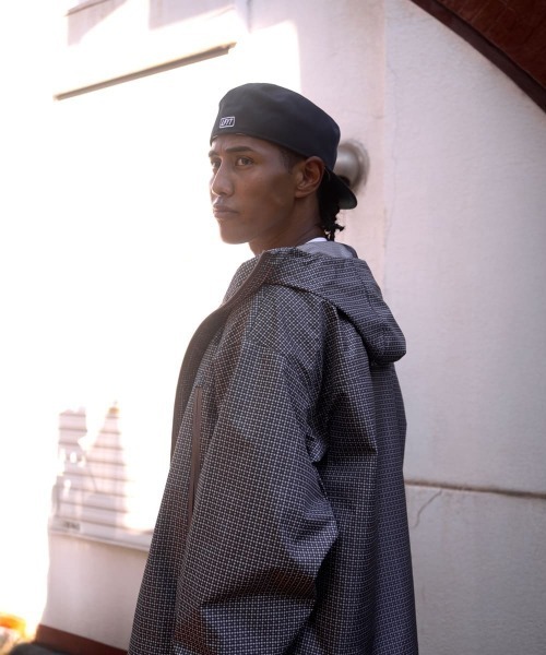 LFYT（エルエフワイティー）の「LFYT ラファイエット【Lafayette】-  マウンテン テック ジャケット【3L MOUNTAIN TECH JACKET LA251003】（マウンテンパーカー・メンズ・チェック/ブラック・XL/L/XXL/M）」の2枚目の写真