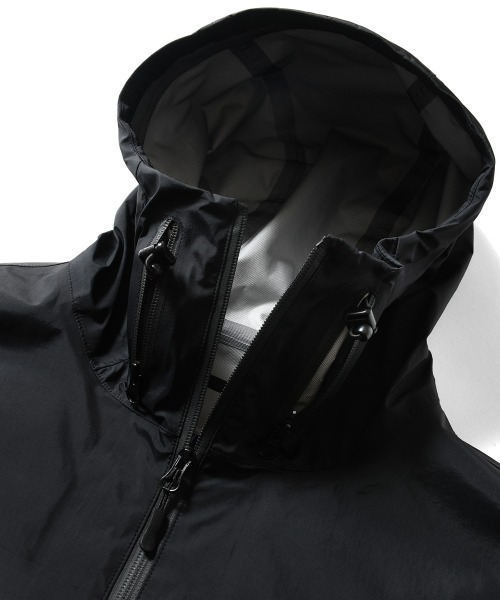 LFYT（エルエフワイティー）の「LFYT ラファイエット【Lafayette】-  マウンテン テック ジャケット【3L MOUNTAIN TECH JACKET LA251003】（マウンテンパーカー・メンズ・チェック/ブラック・XL/L/XXL/M）」の6枚目の写真