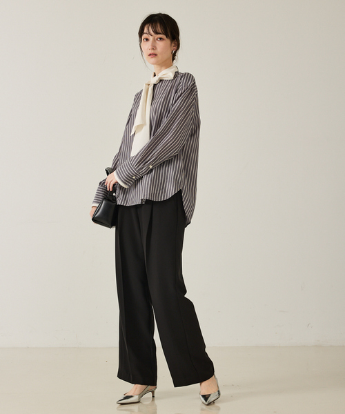 qualite(カリテ)の「【ボウタイ取り外し可能】クレリックボウタイブラウス/秋服/冬服/オフィスカジュアル(シャツ/ブラウス・レディース・ブラック/ピンク・フリー)」の8枚目の写真