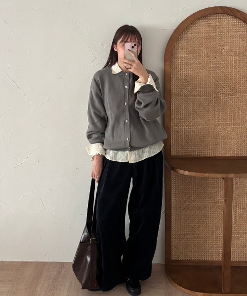 ONCILY（オンシェリー）の「SILVER BUTTON CREW NECK CARDIGAN / シルバーボタンクルーネックカーディガン（カーディガン/ボレロ・メンズ・チャコールグレー/ブラック/ライトブルー/ネイビー・LARGE/SMALL/MEDIUM）」の10枚目の写真