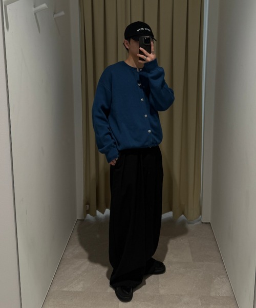 ONCILY（オンシェリー）の「SILVER BUTTON CREW NECK CARDIGAN / シルバーボタンクルーネックカーディガン（カーディガン/ボレロ・メンズ・チャコールグレー/ブラック/ライトブルー/ネイビー・LARGE/SMALL/MEDIUM）」の12枚目の写真