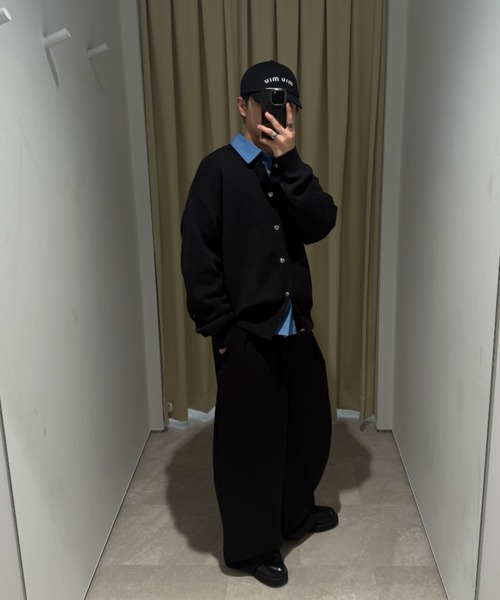 ONCILY（オンシェリー）の「SILVER BUTTON CREW NECK CARDIGAN / シルバーボタンクルーネックカーディガン（カーディガン/ボレロ・メンズ・チャコールグレー/ブラック/ライトブルー/ネイビー・LARGE/SMALL/MEDIUM）」の13枚目の写真