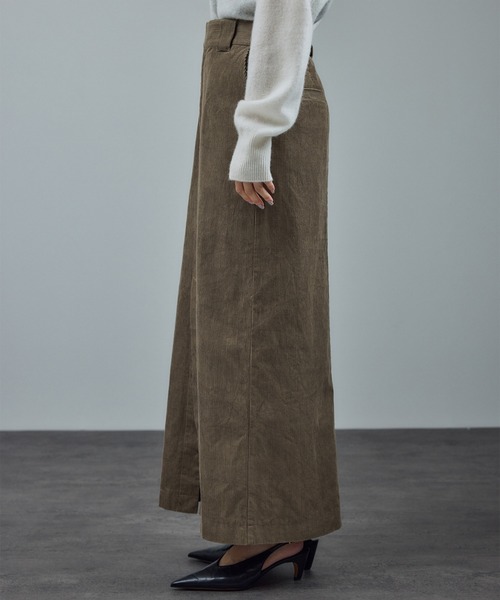 SALON adam et rope'（サロン アダム エ ロペ）の「【WEB限定】オーガニックコットンコーデュロイナロースカート（スカート・レディース・チャコールグレー/ベージュ系その他・S/M）」の8枚目の写真