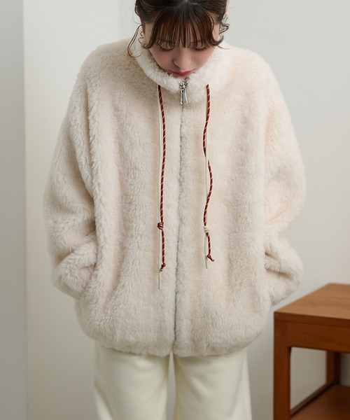 LAULEN(ローレン)の「color code boa zip up blouson /カラーコードボアジップアップブルゾン(ブルゾン・レディース・アイボリー/ブラウン/チャコールグレー・FREE)」の4枚目の写真