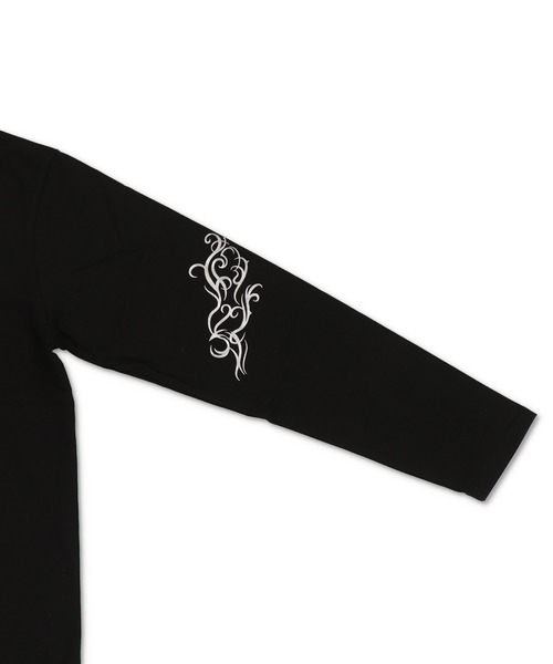 SPINNS(スピンズ)の「短丈ロングスリーブTシャツ/トライバルデザイン/ロンT/ショート丈(Tシャツ/カットソー・メンズ・ブラック/ホワイト・ONESIZE)」の20枚目の写真