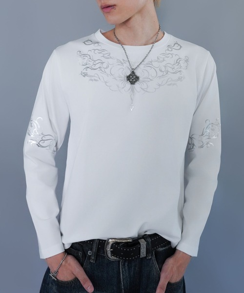 SPINNS(スピンズ)の「短丈ロングスリーブTシャツ/トライバルデザイン/ロンT/ショート丈(Tシャツ/カットソー・メンズ・ブラック/ホワイト・ONESIZE)」の14枚目の写真